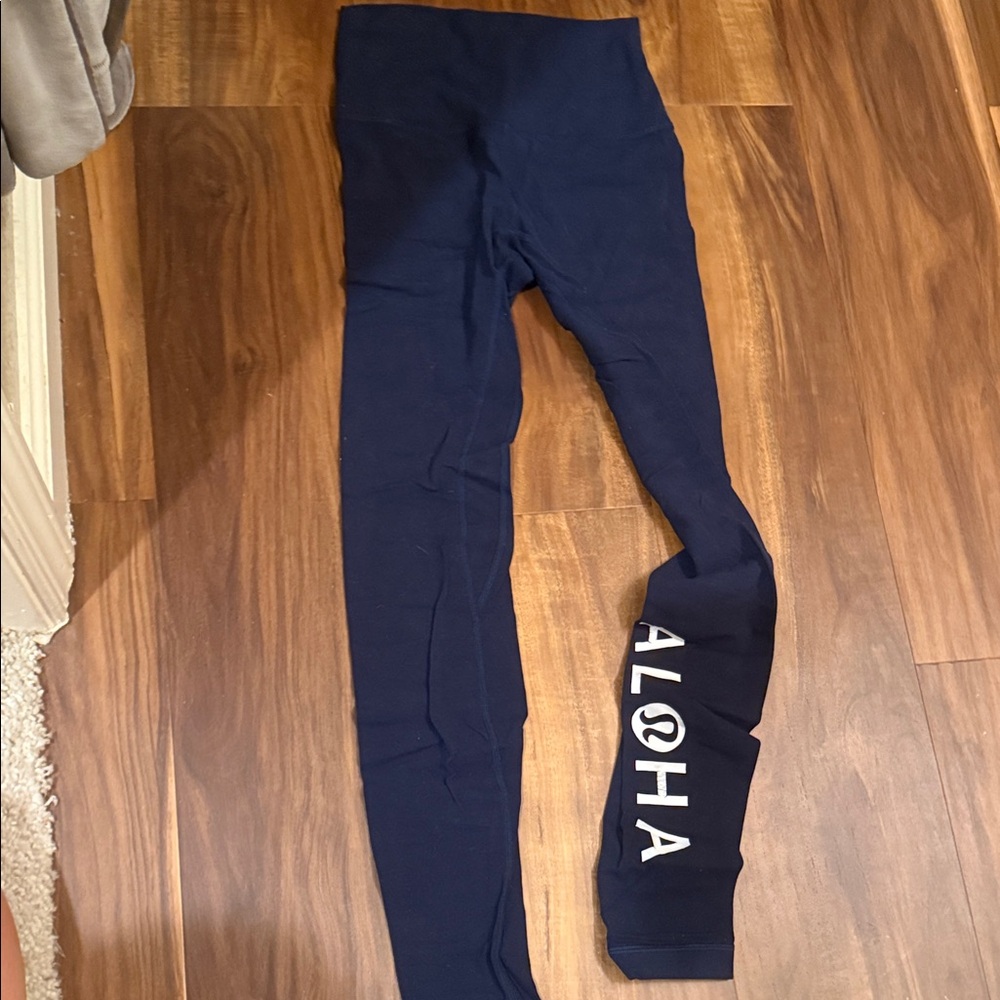 Lululemon athletica Navy Blue ALOHA Leggings